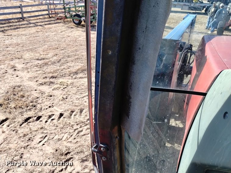 image for item DK8957 1995 Case IH 7220  MFWD tractor