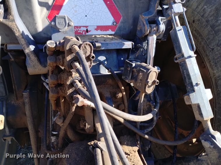 image for item DK8957 1995 Case IH 7220  MFWD tractor