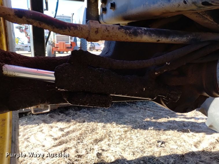 image for item DK8957 1995 Case IH 7220  MFWD tractor