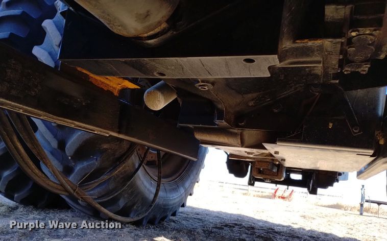 image for item DK8957 1995 Case IH 7220  MFWD tractor