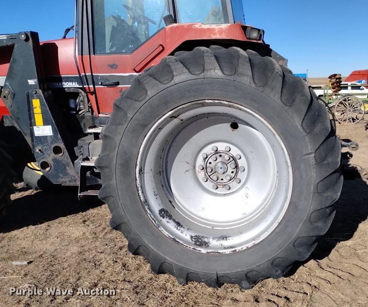 image for item DK8957 1995 Case IH 7220  MFWD tractor