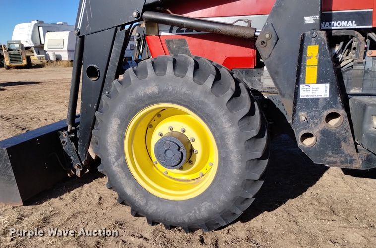 image for item DK8957 1995 Case IH 7220  MFWD tractor