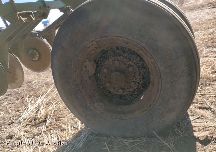 image for item DK8960 Great Plains Solid Stand 30  grain drill