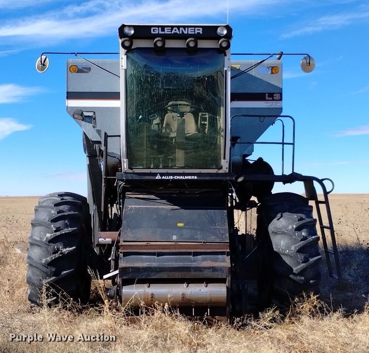 image for item DK8964 Gleaner L3  combine
