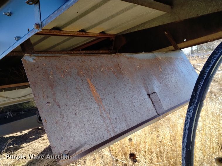 image for item DK8964 Gleaner L3  combine