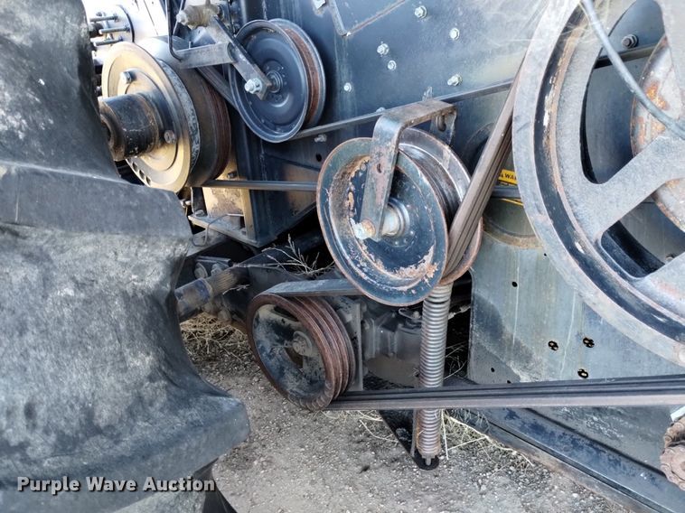 image for item DK8964 Gleaner L3  combine