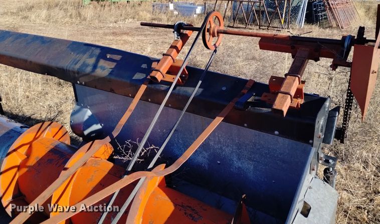 image for item DK8964 Gleaner L3  combine