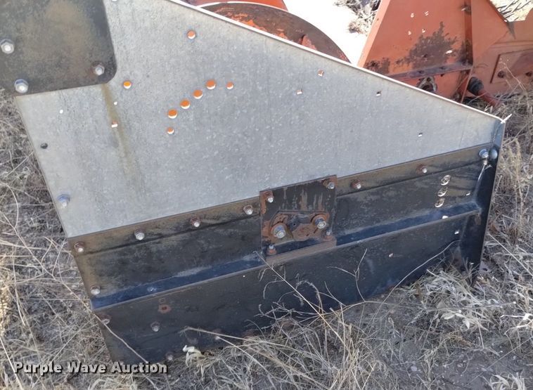 image for item DK8964 Gleaner L3  combine