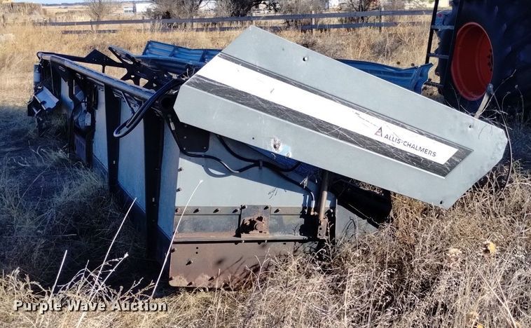 image for item DK8964 Gleaner L3  combine