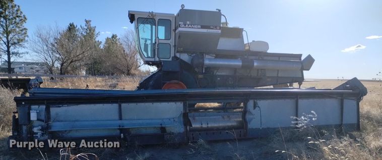 image for item DK8964 Gleaner L3  combine