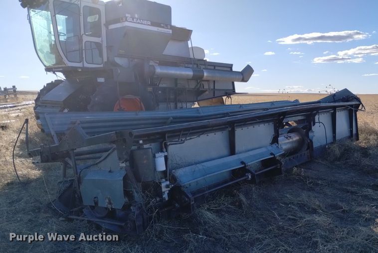 image for item DK8964 Gleaner L3  combine