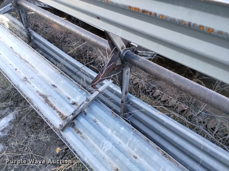 image for item DK8964 Gleaner L3  combine