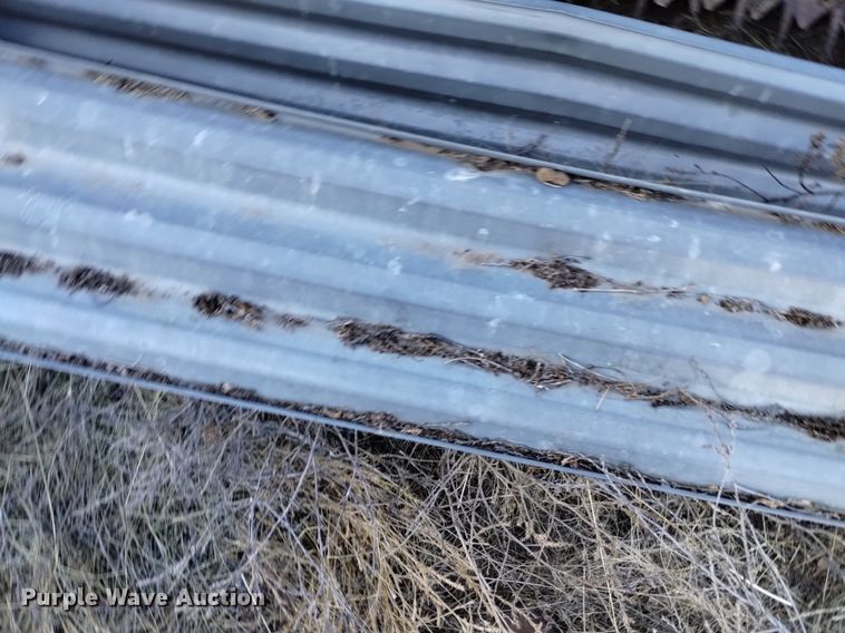 image for item DK8964 Gleaner L3  combine