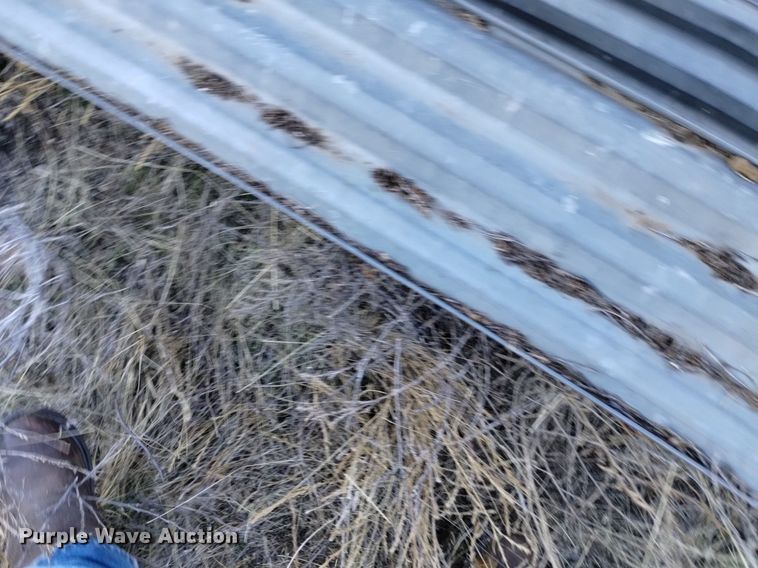 image for item DK8964 Gleaner L3  combine