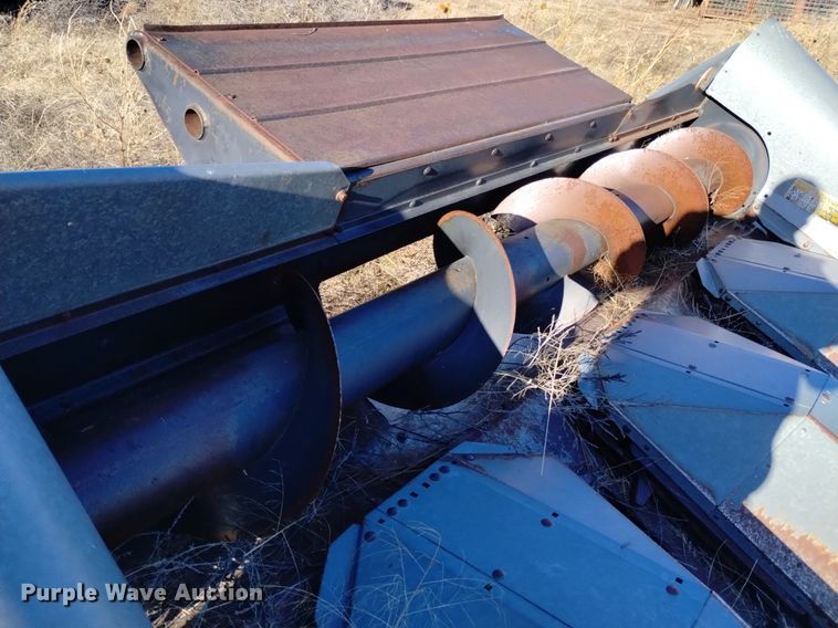 image for item DK8964 Gleaner L3  combine