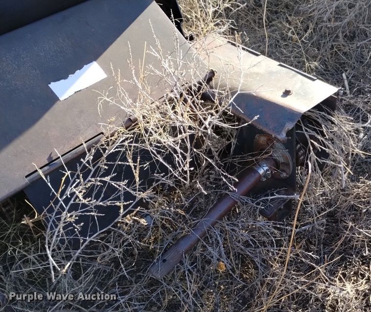 image for item DK8964 Gleaner L3  combine