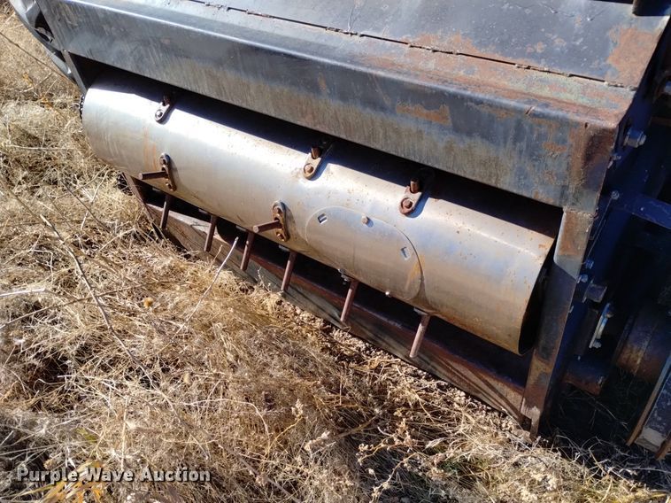 image for item DK8964 Gleaner L3  combine