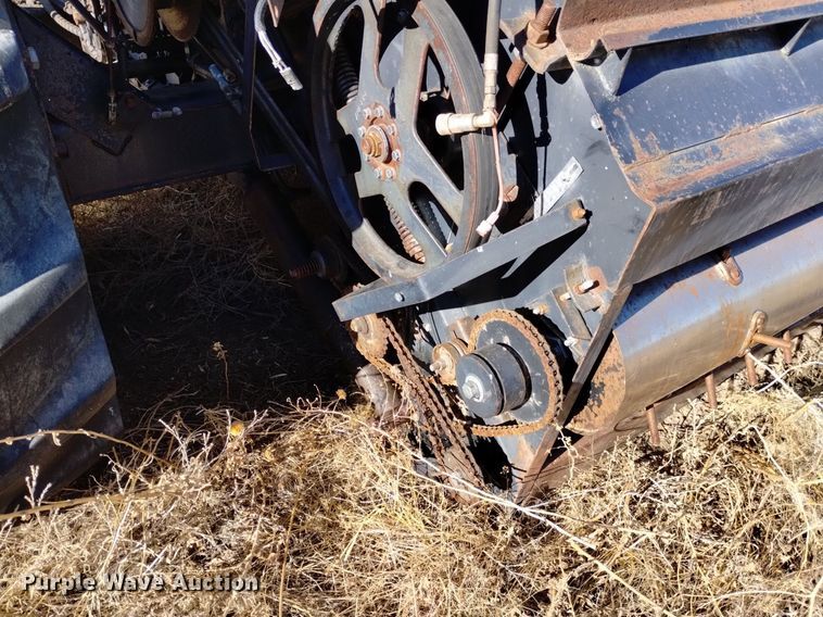 image for item DK8964 Gleaner L3  combine