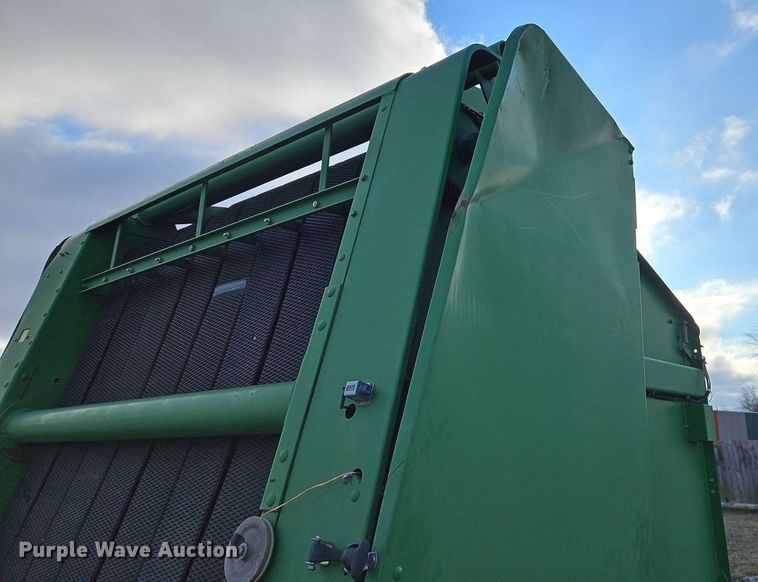 image for item DN7178 1995 John Deere 535  round baler