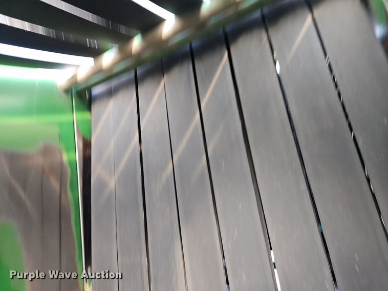 image for item DN7178 1995 John Deere 535  round baler