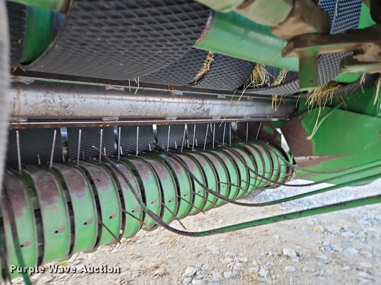 image for item DN7178 1995 John Deere 535  round baler