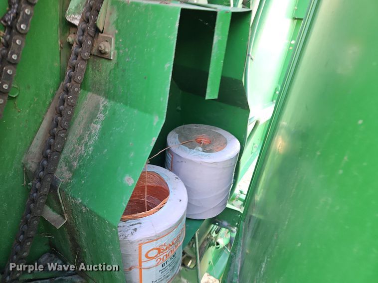 image for item DN7178 1995 John Deere 535  round baler