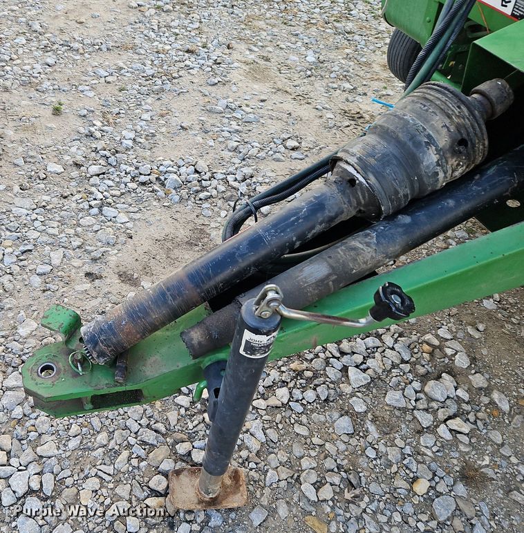 image for item DN7178 1995 John Deere 535  round baler