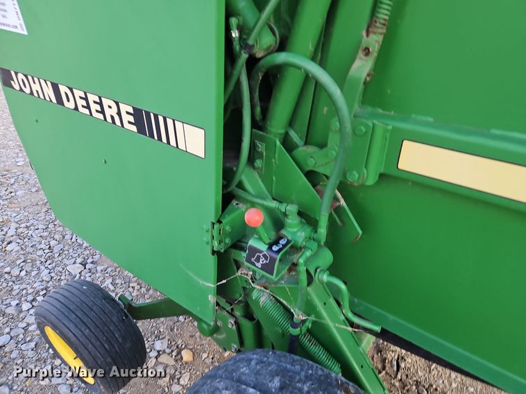 image for item DN7178 1995 John Deere 535  round baler
