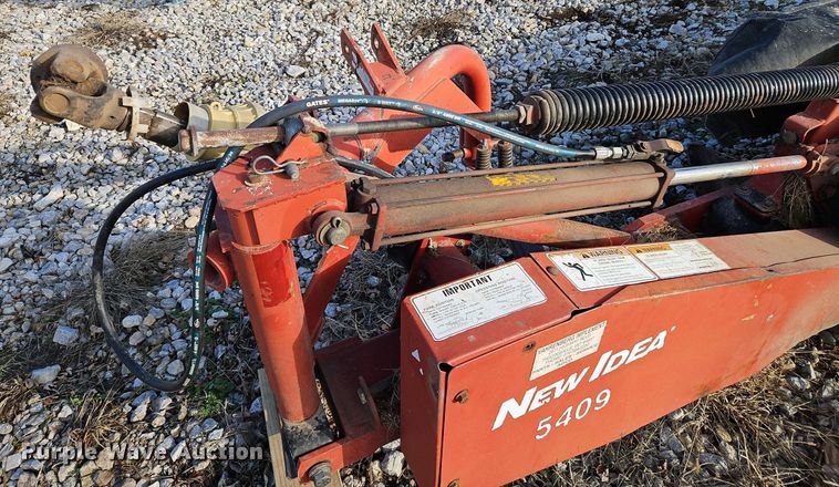 image for item DN7179 AGCO New Idea 5409  disc mower