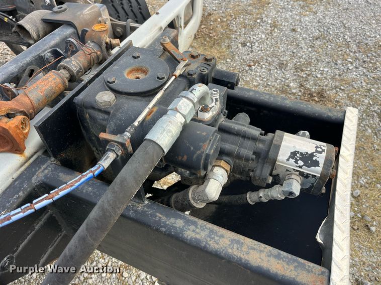 image for item DP2182 2002 International 8100  feed mixer chassis