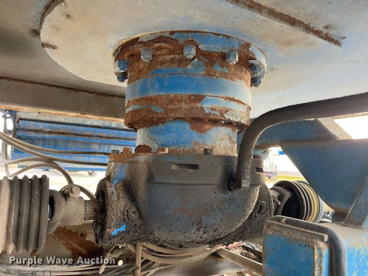 image for item DP2182 2002 International 8100  feed mixer chassis