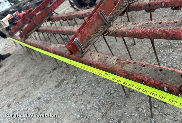 image for item DQ1076 Hesston 2210  field cultivator