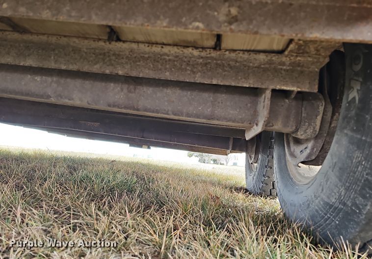 image for item DQ8563 2011 Titan BR8382  livestock trailer