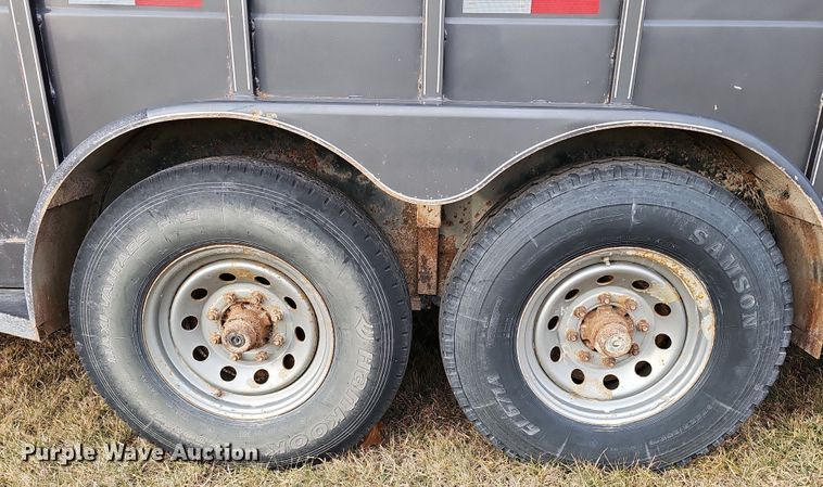 image for item DQ8563 2011 Titan BR8382  livestock trailer