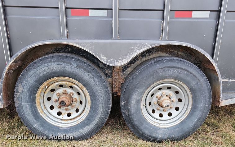 image for item DQ8563 2011 Titan BR8382  livestock trailer