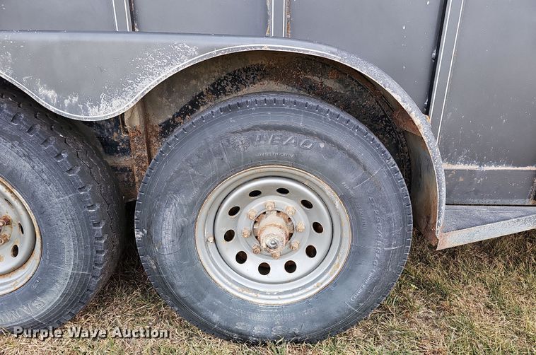 image for item DQ8563 2011 Titan BR8382  livestock trailer