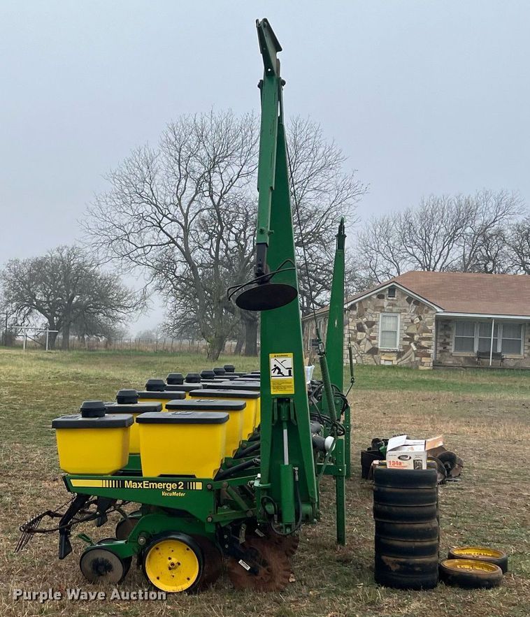 image for item EI0558 John Deere 7300 MaxEmerge 2  planter