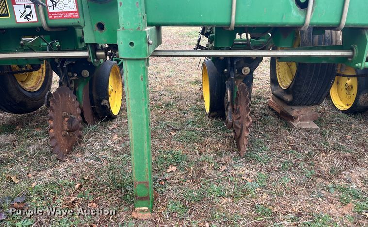 image for item EI0558 John Deere 7300 MaxEmerge 2  planter