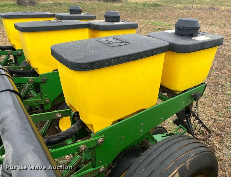 image for item EI0558 John Deere 7300 MaxEmerge 2  planter