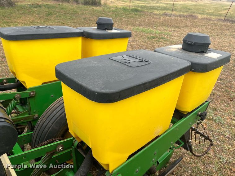 image for item EI0558 John Deere 7300 MaxEmerge 2  planter