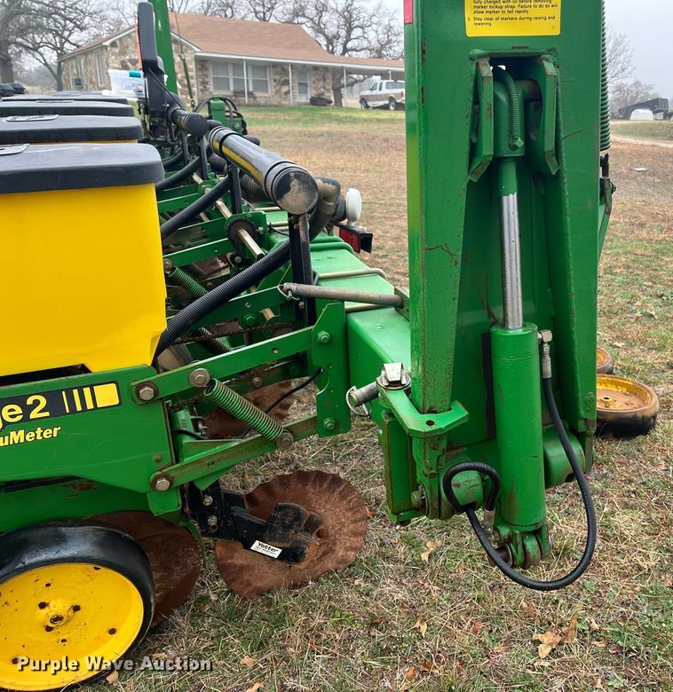 image for item EI0558 John Deere 7300 MaxEmerge 2  planter