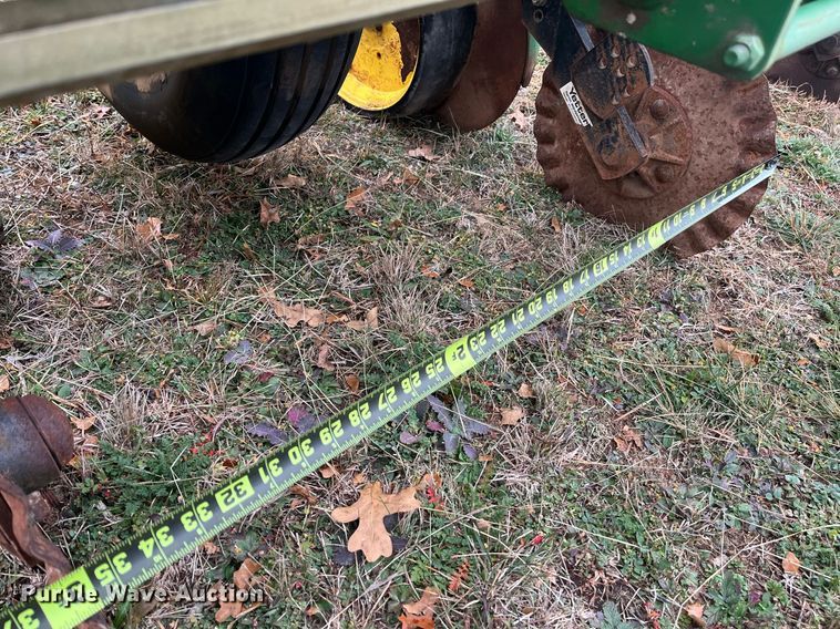 image for item EI0558 John Deere 7300 MaxEmerge 2  planter