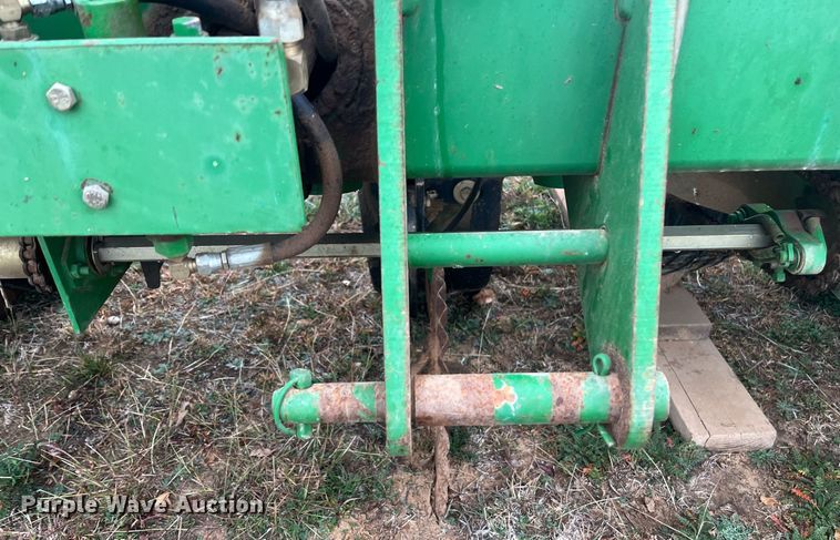 image for item EI0558 John Deere 7300 MaxEmerge 2  planter