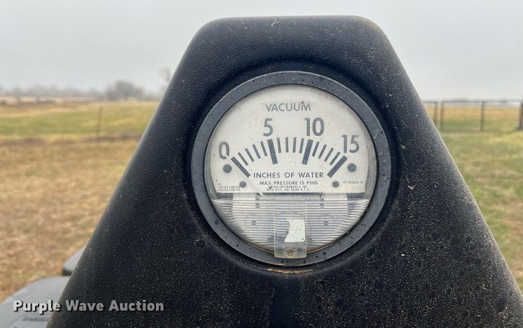 image for item EI0558 John Deere 7300 MaxEmerge 2  planter