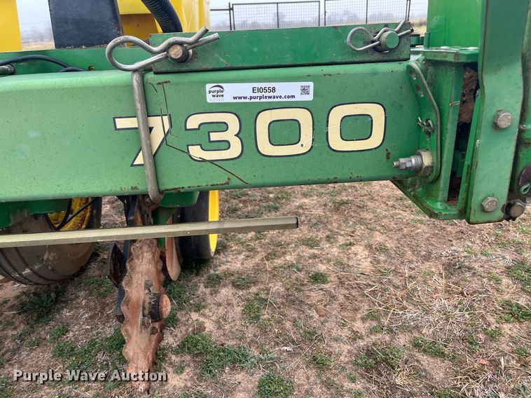 image for item EI0558 John Deere 7300 MaxEmerge 2  planter