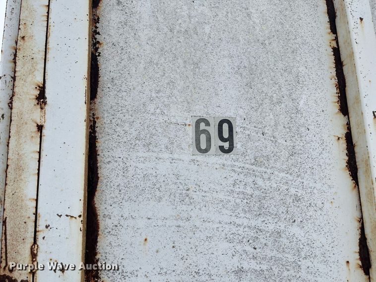 image for item EI0561 Grain truck bed