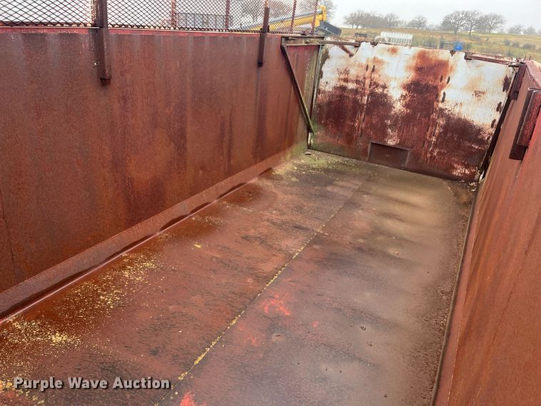 image for item EI0561 Grain truck bed