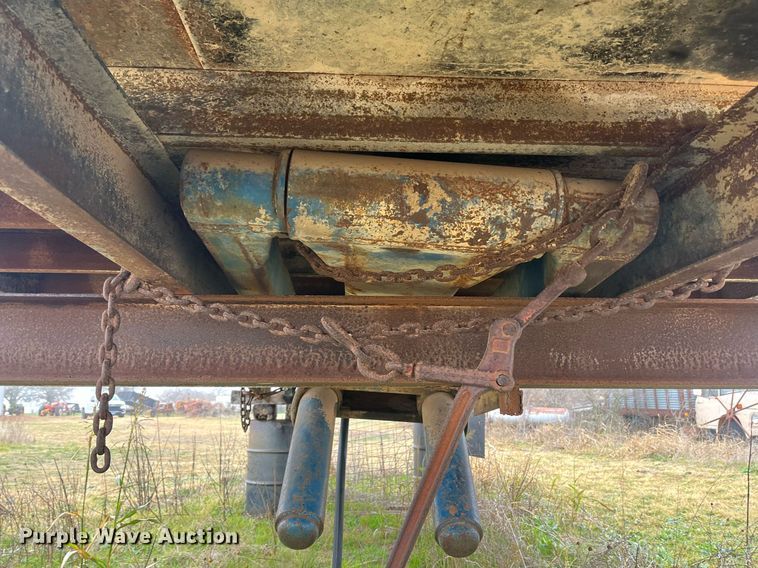 image for item EI0561 Grain truck bed