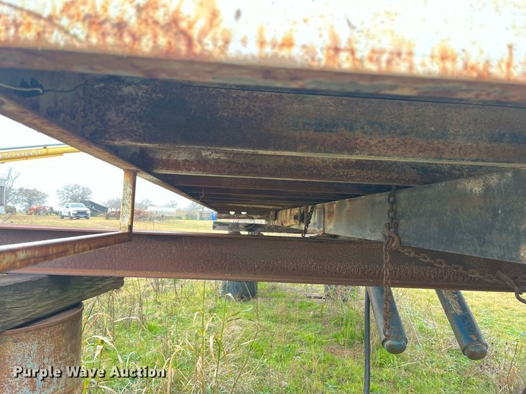 image for item EI0561 Grain truck bed