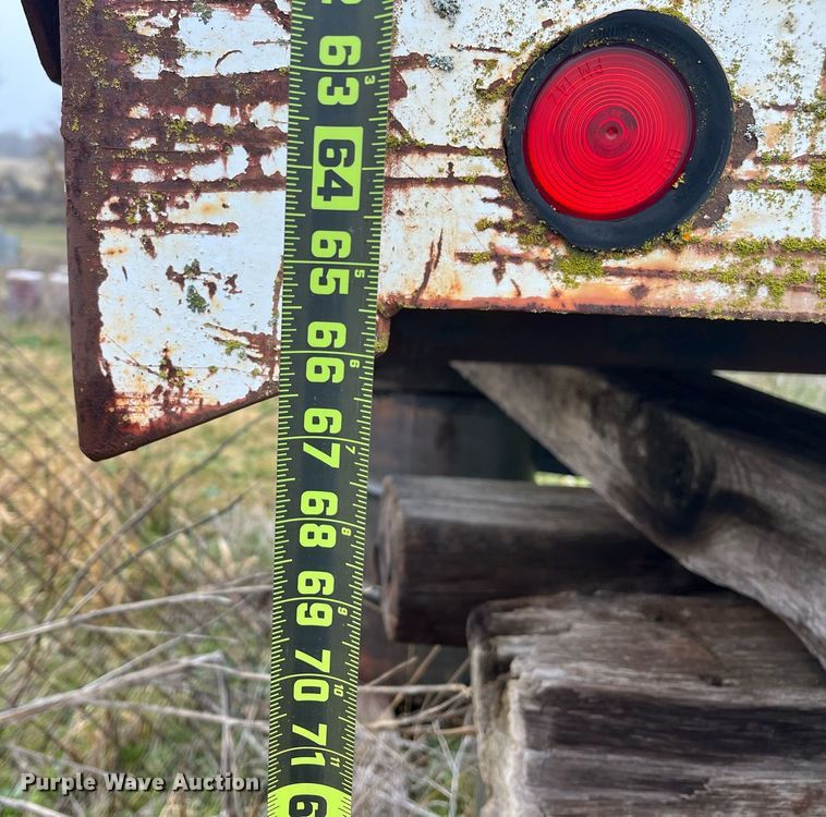 image for item EI0561 Grain truck bed